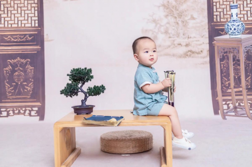 云南孕妇肚子上的黑线
